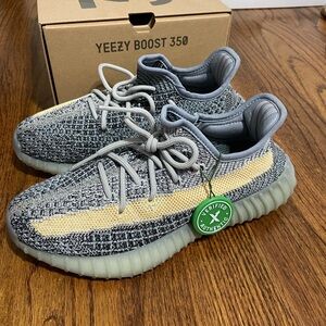 Yeezy Boosy 350 Ash Blue size 6 mens/ 8 womens. Lightly used.